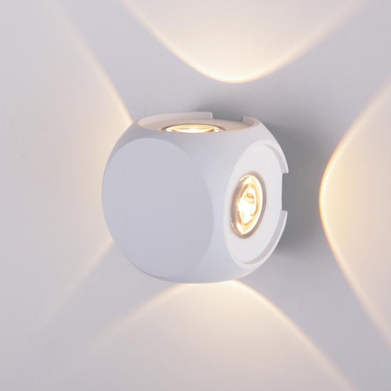 Настенный светодиодный светильник 1504 Techno LED Cube белый Elektrostandard